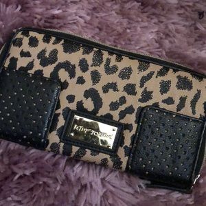 Leopard wallet